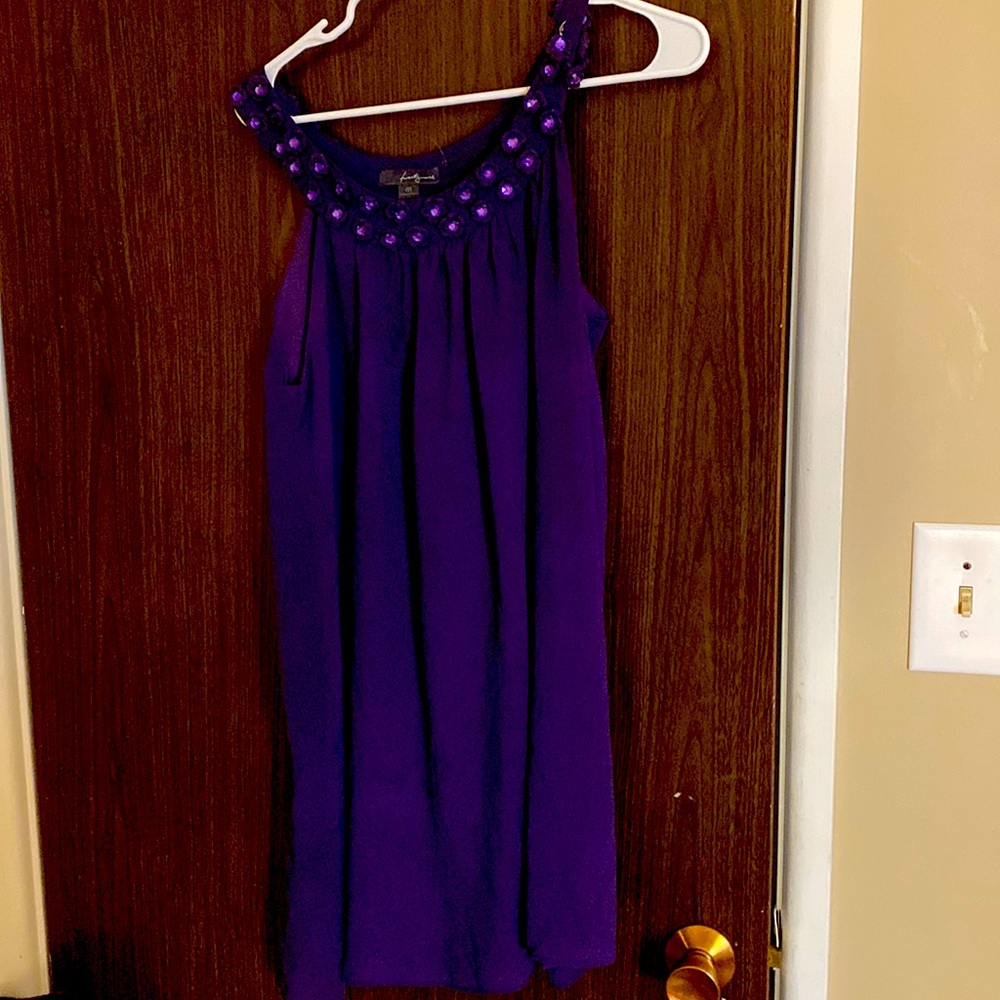 I’m selling a dress